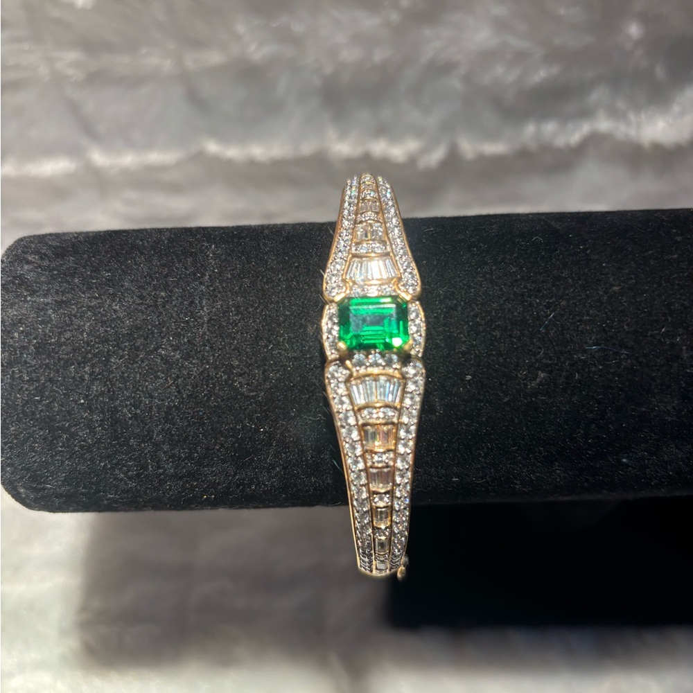 Elegant Emerald Green and Gold Bracelet with Sparkling CZs